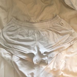 white lululemon hotty hot shorts